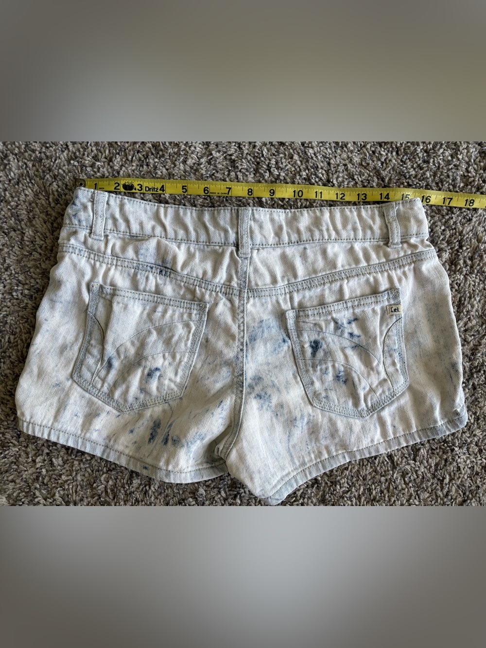 Vintage L.E.I. Ashley Lowrise Acid Wash Denim Shorts Junior's Size 11